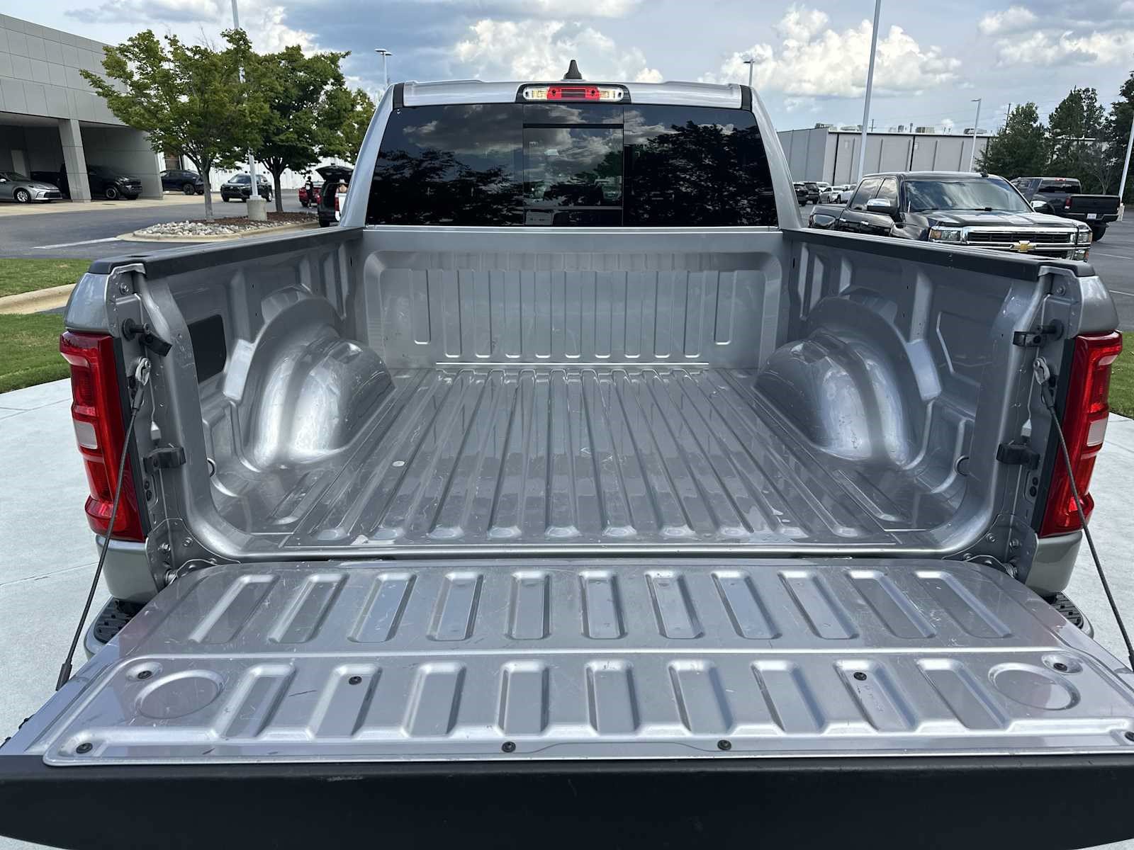 Used 2025 RAM 1500 Big Horn AWD/4WD image 31