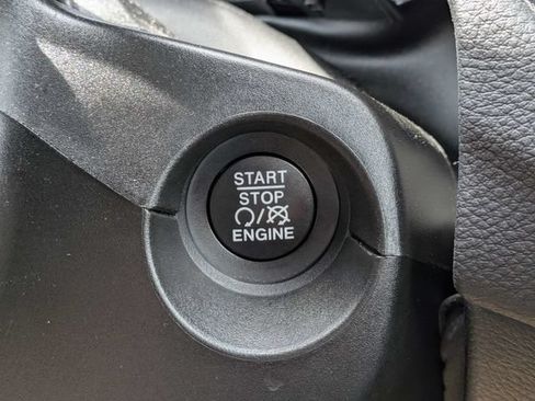 Used 2020 Jeep Compass Latitude AWD/4WD image 31
