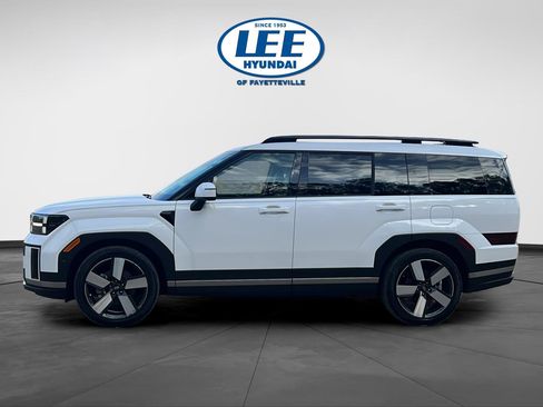 Used 2025 Hyundai Santa Fe Limited image 3