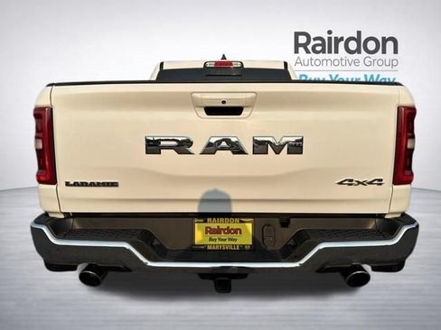 Used 2025 RAM 1500 Laramie AWD/4WD image 6