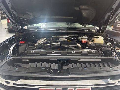 Used 2023 GMC Sierra 2500 SLE image 38