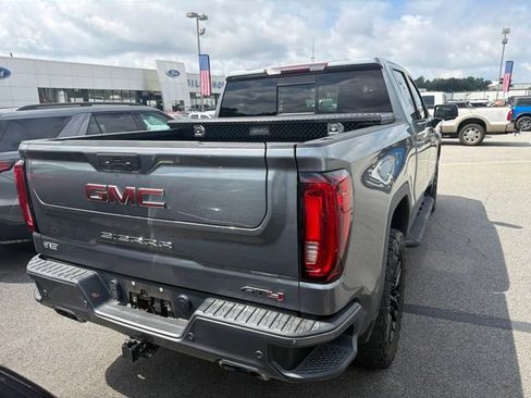 Used 2021 GMC Sierra 1500 AT4 w/ AT4 Preferred Package AWD/4WD image 4