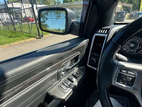 Used 2017 RAM 1500 Limited AWD/4WD image 16