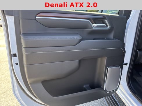 New 2026 GMC Sierra 2500 Denali w/ Denali Reserve Package image 13