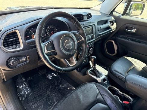 Used 2017 Jeep Renegade Limited AWD/4WD image 2