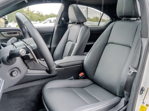 Used 2026 Lexus IS 350 F Sport w/ Accessory Package Z1 RWD image 18