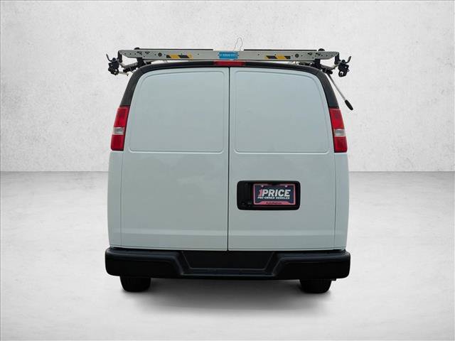 Used 2022 Chevrolet Express 2500 w/ Driver Convenience Package RWD image 7
