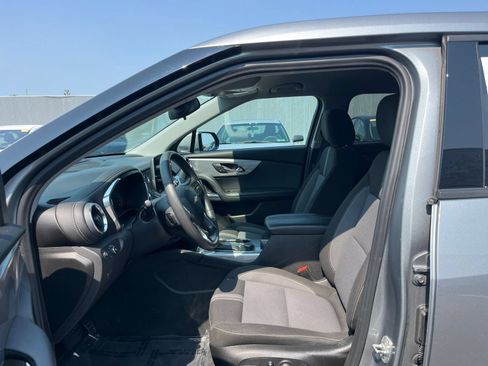 Used 2025 Chevrolet Blazer LT FWD image 28