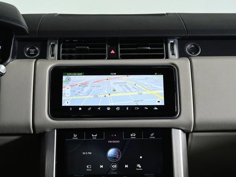 Used 2018 Land Rover Range Rover Supercharged image 13