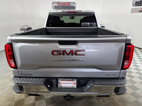 Used 2019 GMC Sierra 1500 SLE w/ SLE Value Package image 4