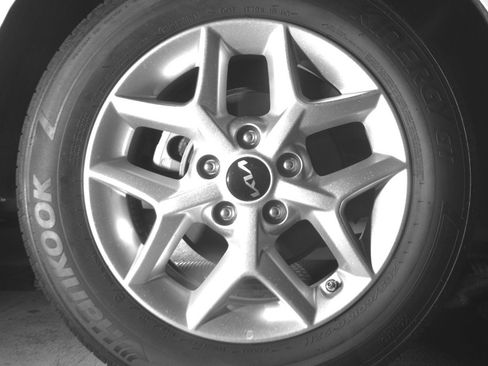 Used 2025 Kia Soul LX w/ LX Technology Package image 22