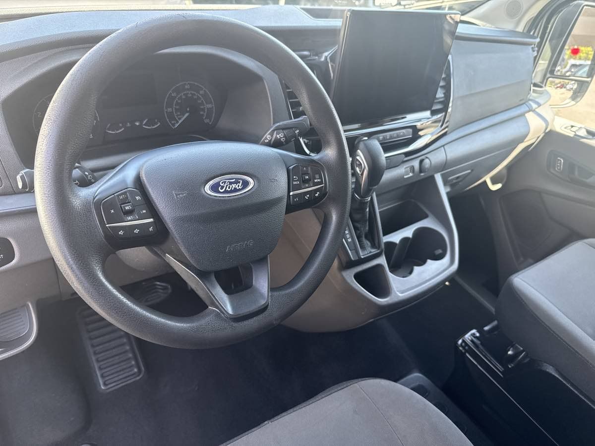 Used 2024 Ford Transit 350 XLT RWD image 9