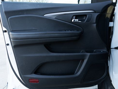 Used 2021 Honda Passport Sport image 34