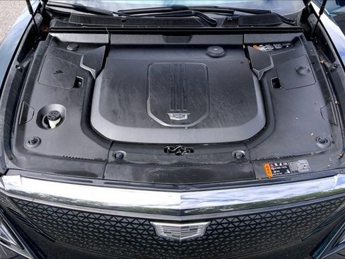 Used 2024 Cadillac Lyriq Sport w/ LPO, Floor Liner Package AWD/4WD image 9