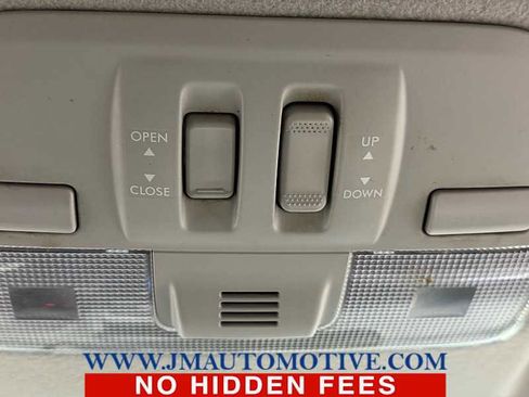 Used 2014 Subaru Crosstrek 2.0i Limited image 33