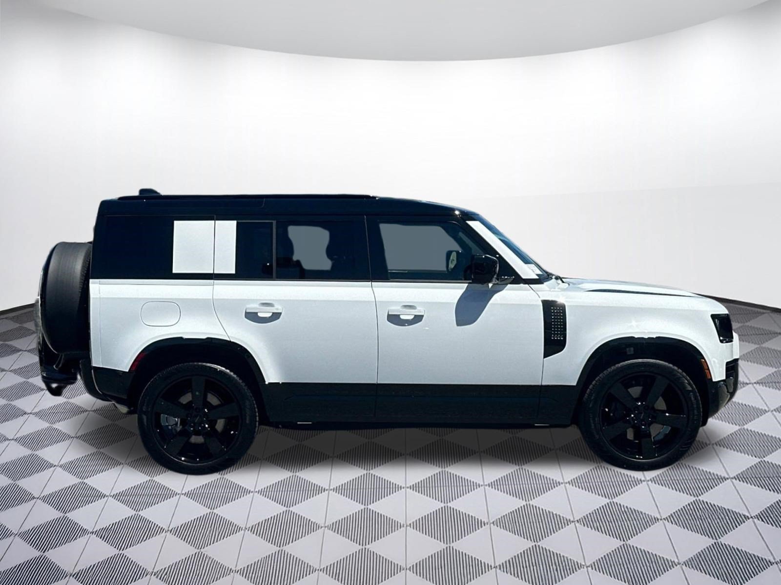 New 2026 Land Rover Defender 110 X-Dynamic SE AWD/4WD image 7