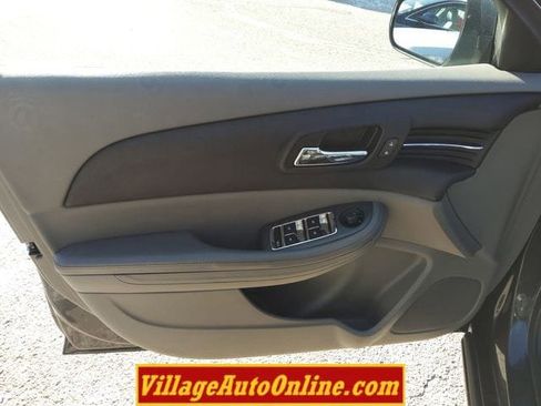 Used 2013 Chevrolet Malibu LS image 22