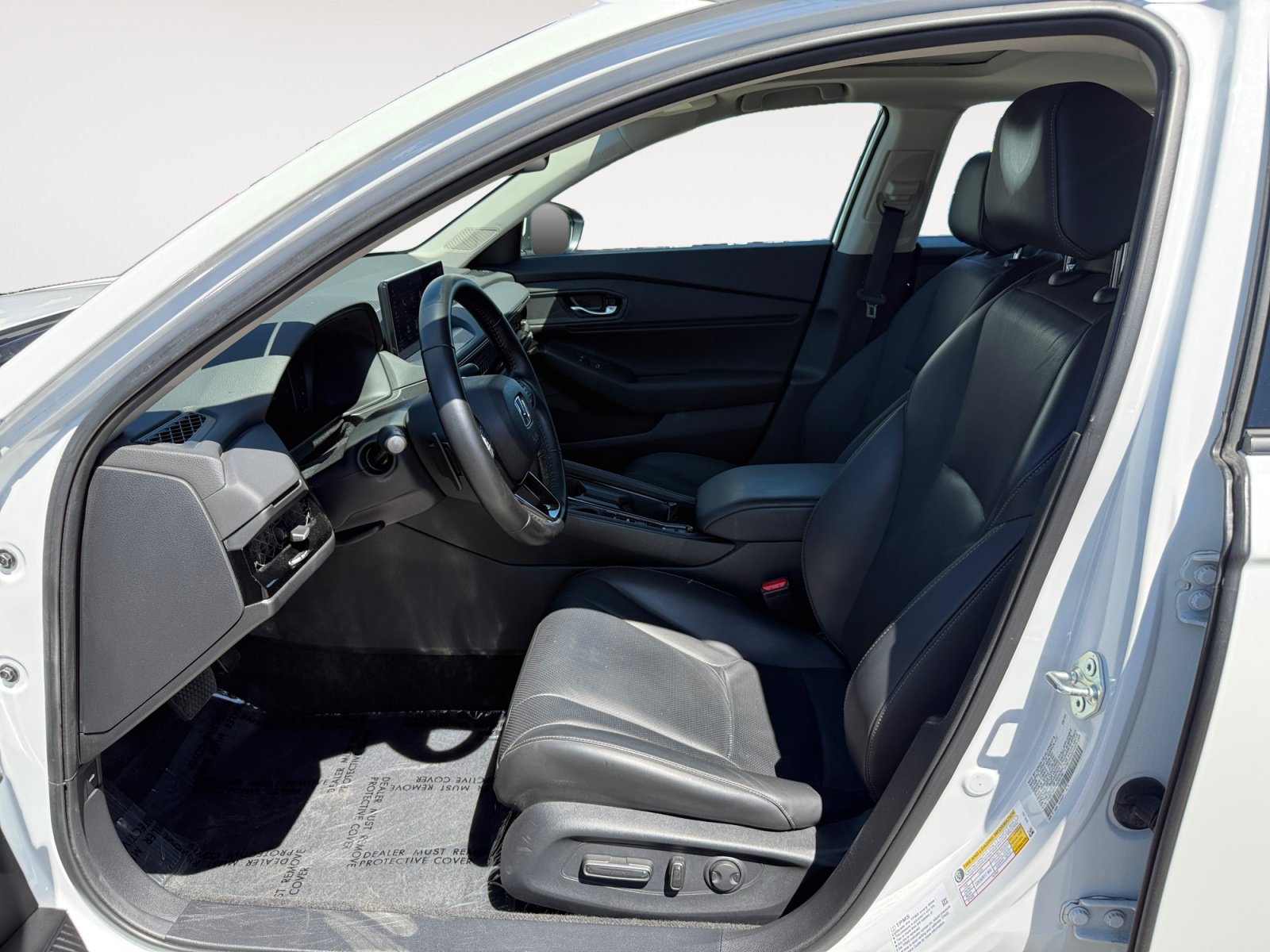 Used 2023 Honda Accord EX-L image 10