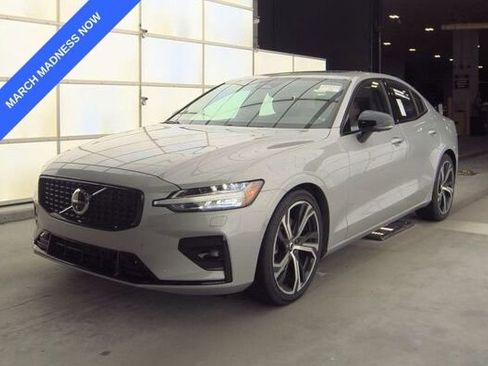 Used 2024 Volvo S60 B5 Plus image 1