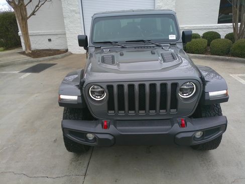 Used 2021 Jeep Wrangler Unlimited Rubicon AWD/4WD image 3
