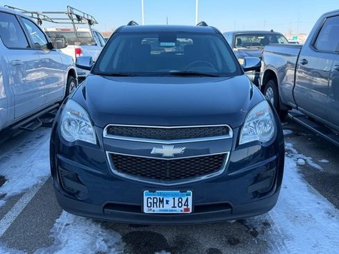 Used 2015 Chevrolet Equinox LT image 2