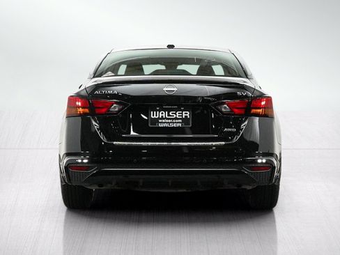 Used 2023 Nissan Altima 2.5 SV AWD/4WD image 4