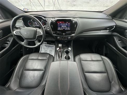 Used 2022 Chevrolet Traverse RS image 20