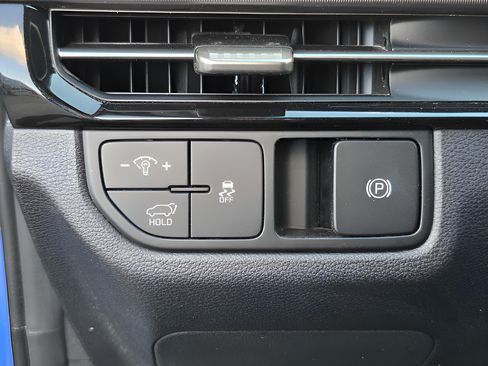 Used 2026 Kia Sportage EX FWD image 21