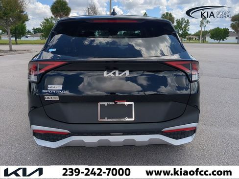 New 2025 Kia Sportage EX image 6