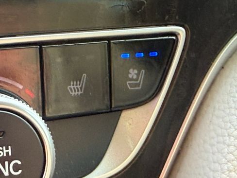 Used 2020 Honda Accord Touring image 28