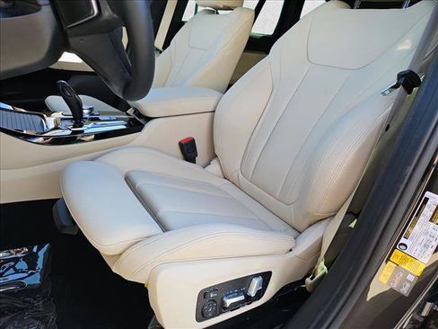 Used 2021 BMW X3 xDrive30e w/ Premium Package AWD/4WD image 17