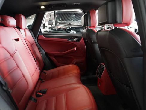 Used 2021 Porsche Macan GTS image 21