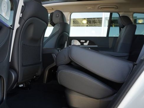 New 2026 Mercedes-Benz GLS 450 4MATIC image 31