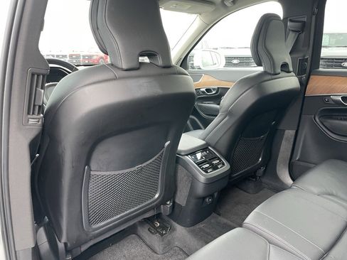 Used 2023 Volvo XC90 B5 Plus image 53