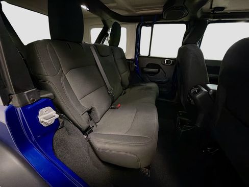 Used 2018 Jeep Wrangler Unlimited Sport S AWD/4WD image 29