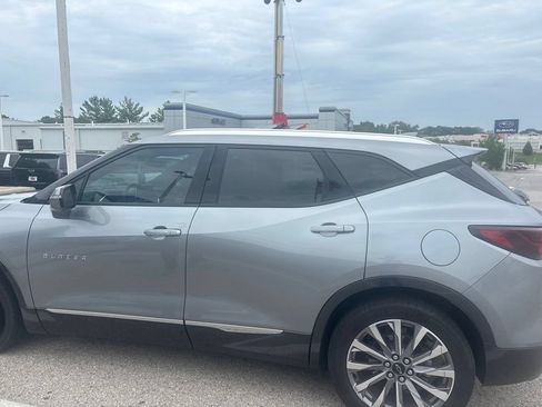Used 2023 Chevrolet Blazer Premier w/ Driver Confidence II Package AWD/4WD image 4