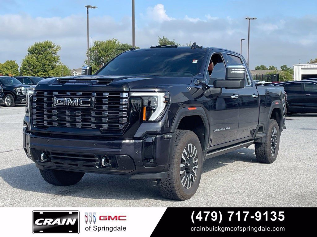 Used 2025 GMC Sierra 2500 Denali Ultimate AWD/4WD image 3