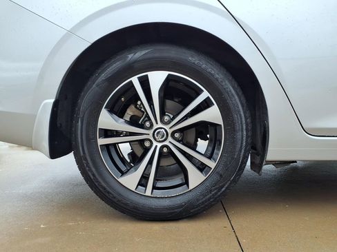 Used 2023 Nissan Sentra SV FWD image 19