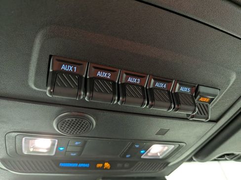 Used 2022 Ford Bronco Black Diamond image 33