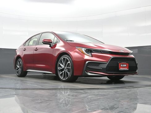 Used 2022 Toyota Corolla SE w/ Carpet Mat Package (TMS) FWD image 24
