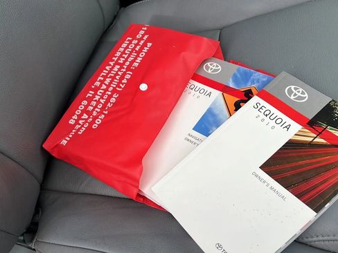 Used 2010 Toyota Sequoia Limited image 21