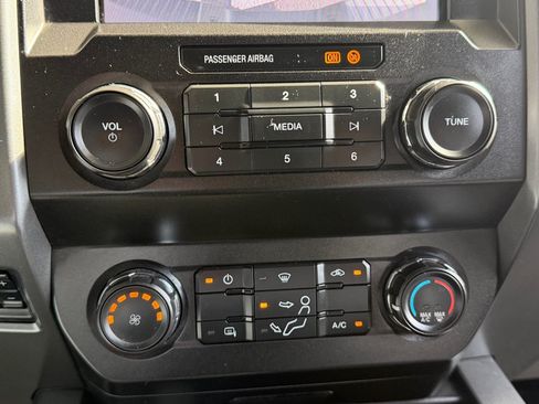 Used 2019 Ford F250 XLT w/ XLT Value Package AWD/4WD image 14