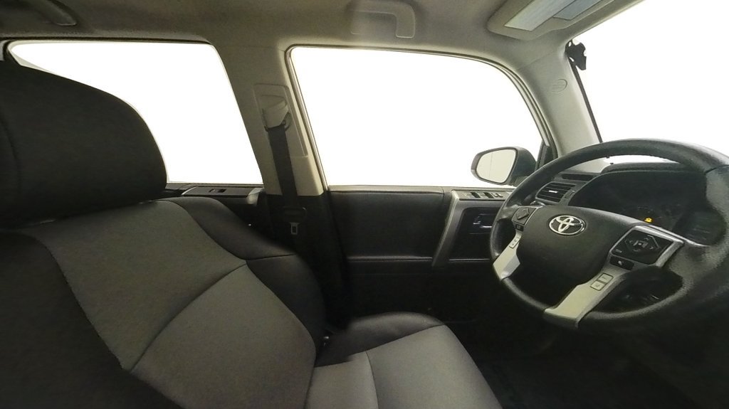 Used 2023 Toyota 4Runner SR5 Premium w/ Moonroof Package AWD/4WD image 31