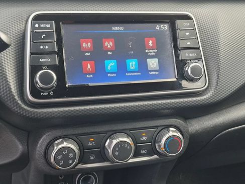 Used 2025 Nissan Kicks Play S FWD image 18
