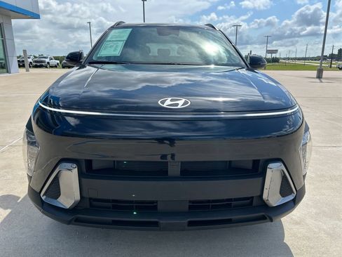 Used 2025 Hyundai Kona SEL AWD/4WD image 14