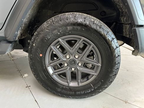 Used 2024 Jeep Wrangler Sport S image 14