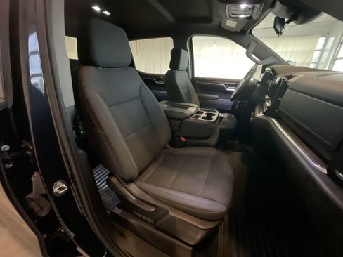 Used 2022 Chevrolet Silverado 1500 LT image 24