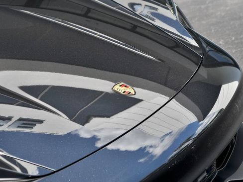 Used 2020 Porsche Taycan 4S AWD/4WD image 4
