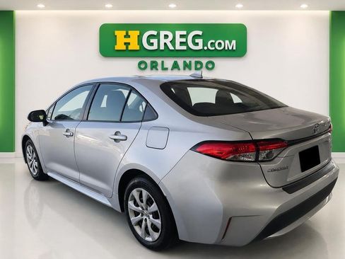 Used 2020 Toyota Corolla LE w/ Carpet Mat Package (TMS) FWD image 2