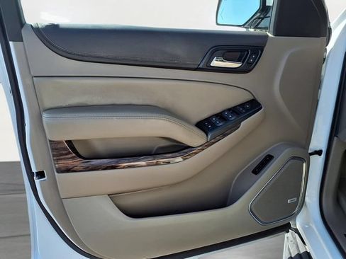 Used 2018 GMC Yukon SLT w/ Enhanced Security Package AWD/4WD image 15